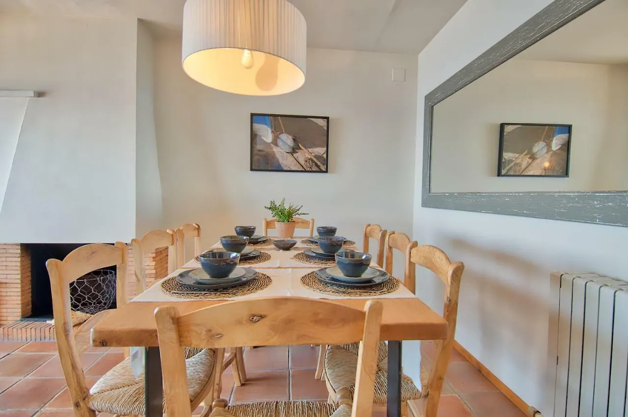 Exclusive Position Front Line Apartments Calau Calella De Palafrugell İspanya